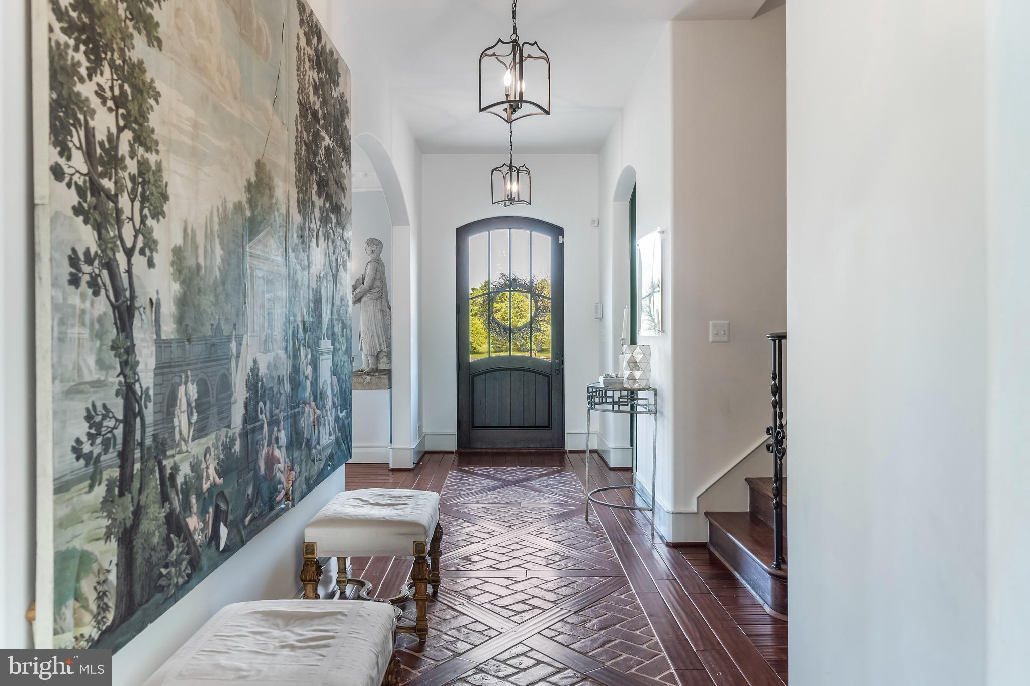 SEVEN LAKES - Residential