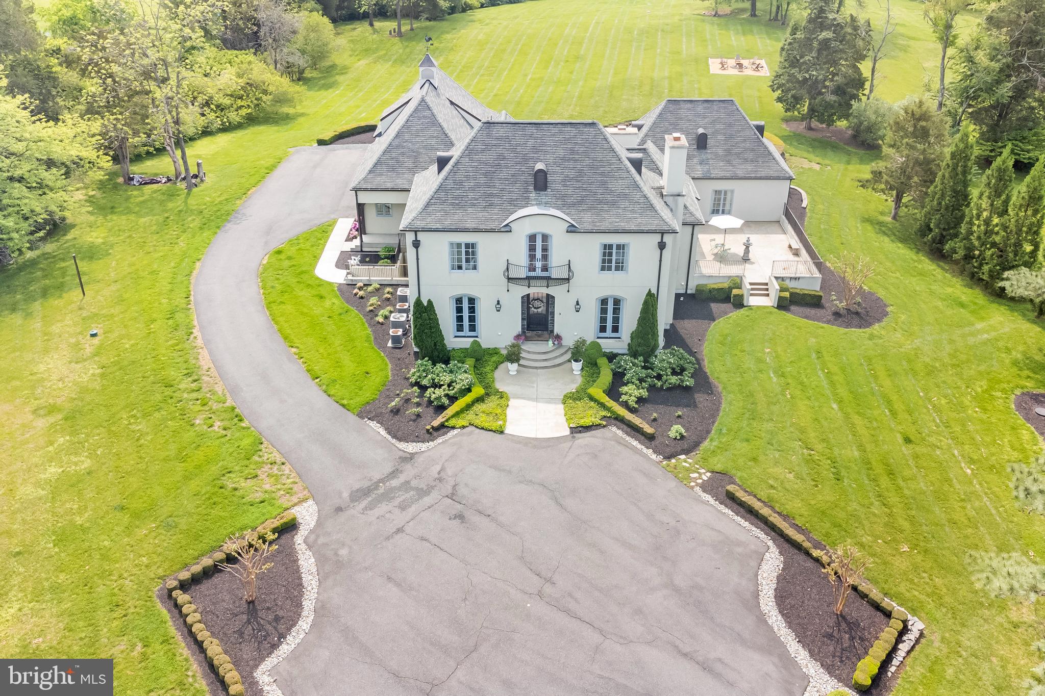 SEVEN LAKES - Residential