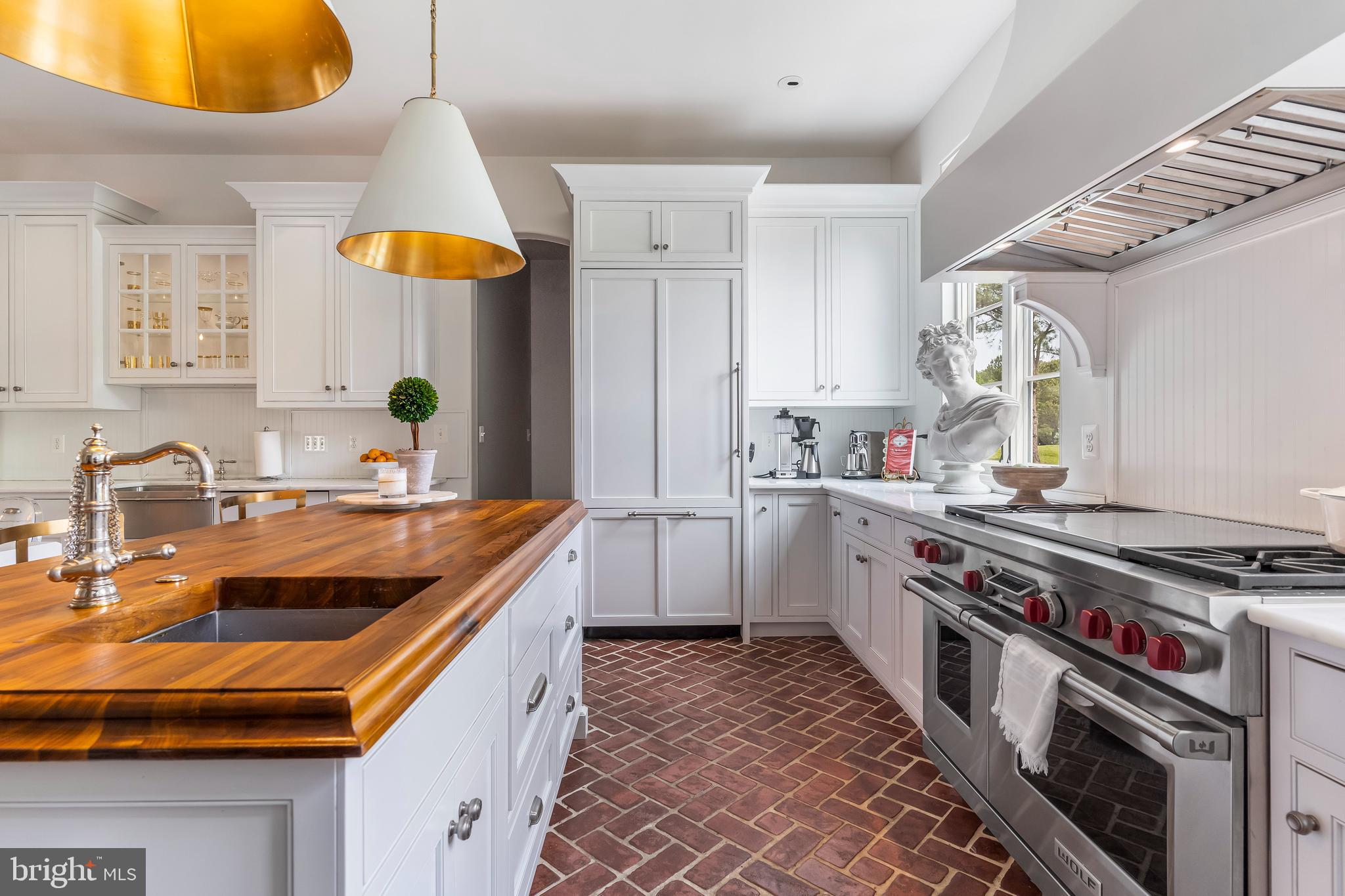 SEVEN LAKES - Residential