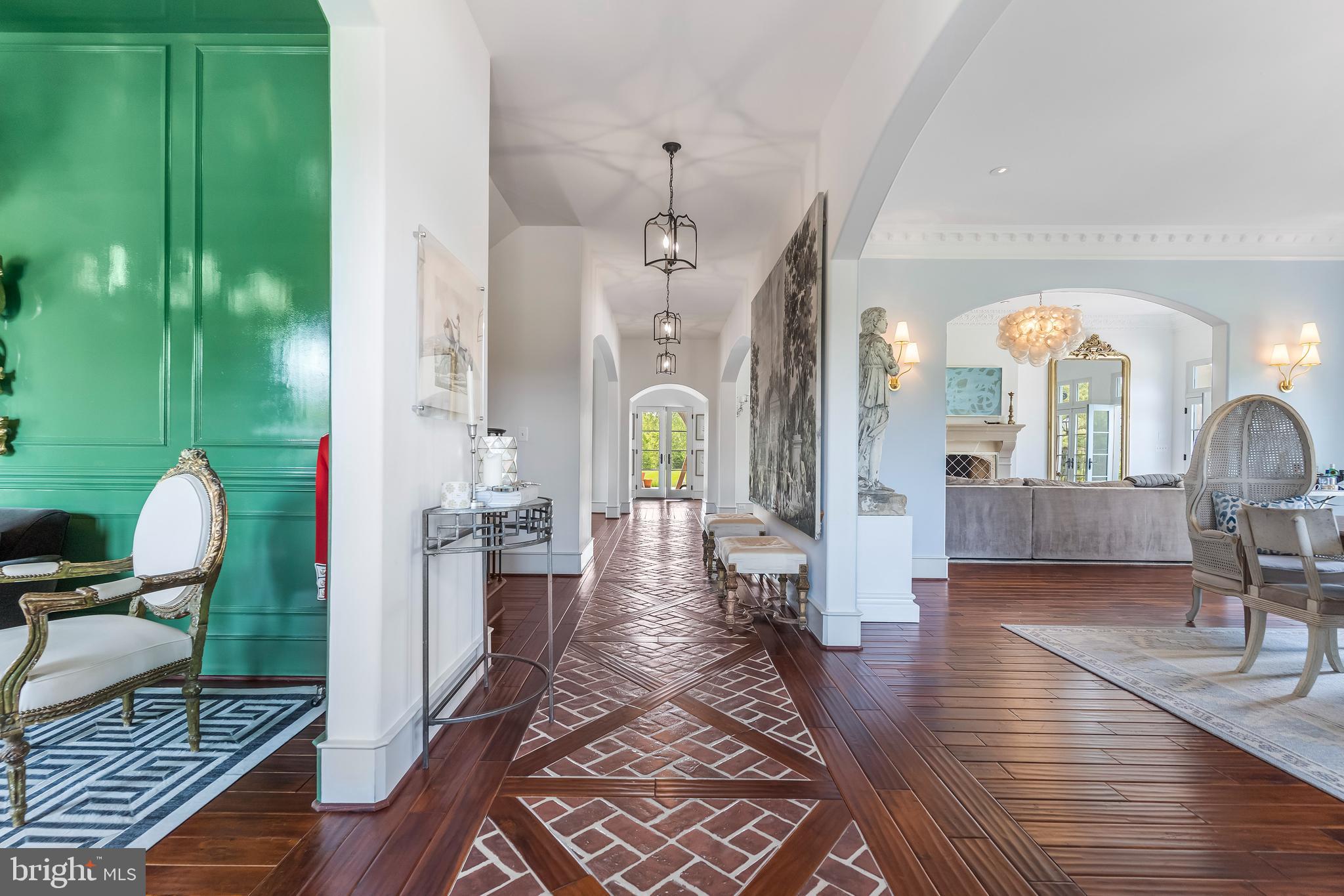 SEVEN LAKES - Residential