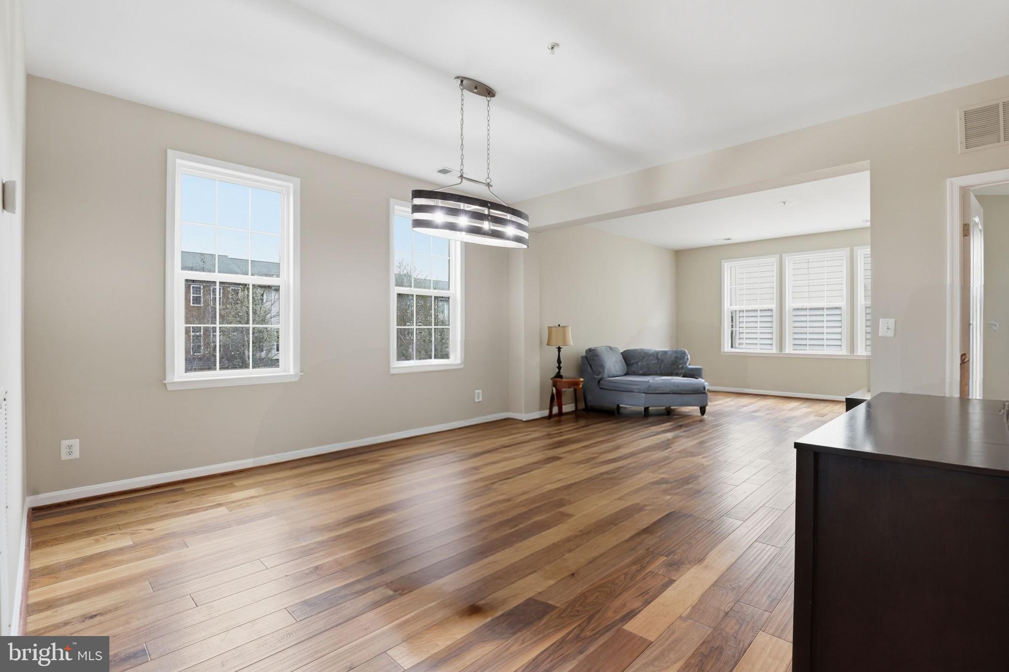 MERCER PARK CONDOMINIUM - Residential