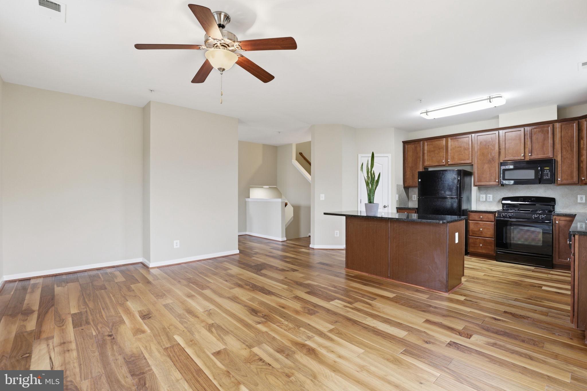 MERCER PARK CONDOMINIUM - Residential