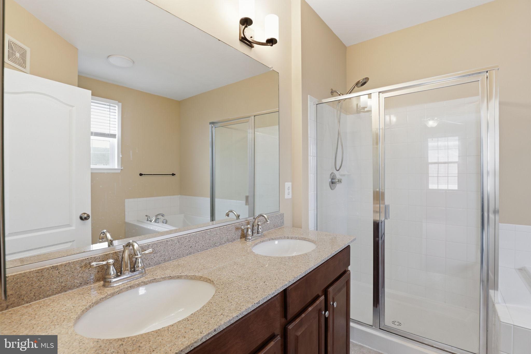 MERCER PARK CONDOMINIUM - Residential