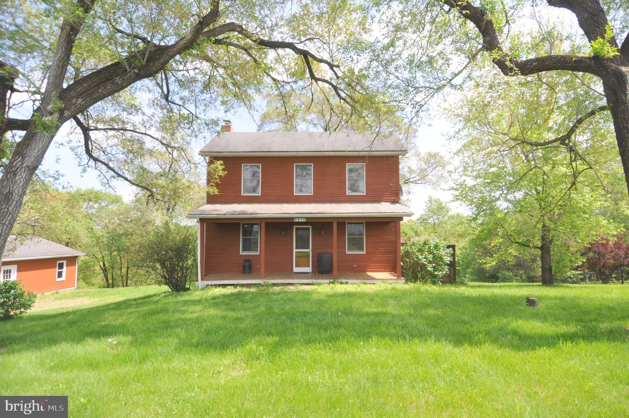 LORD FAIRFAX HEIGHTS - Residential Lease