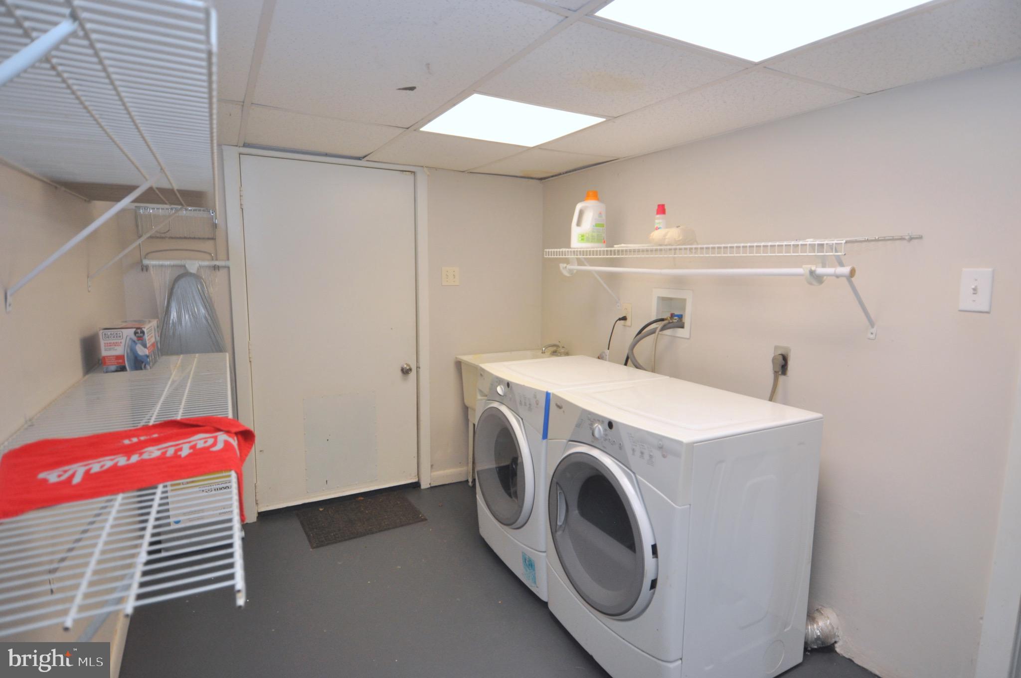 LORD FAIRFAX HEIGHTS - Residential Lease