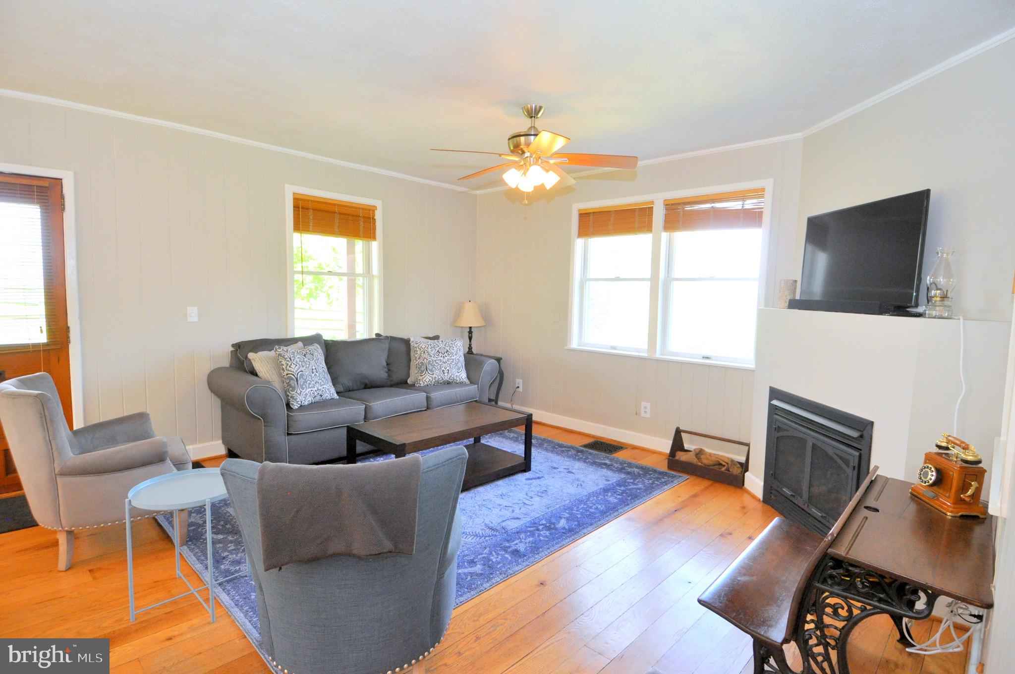 LORD FAIRFAX HEIGHTS - Residential Lease