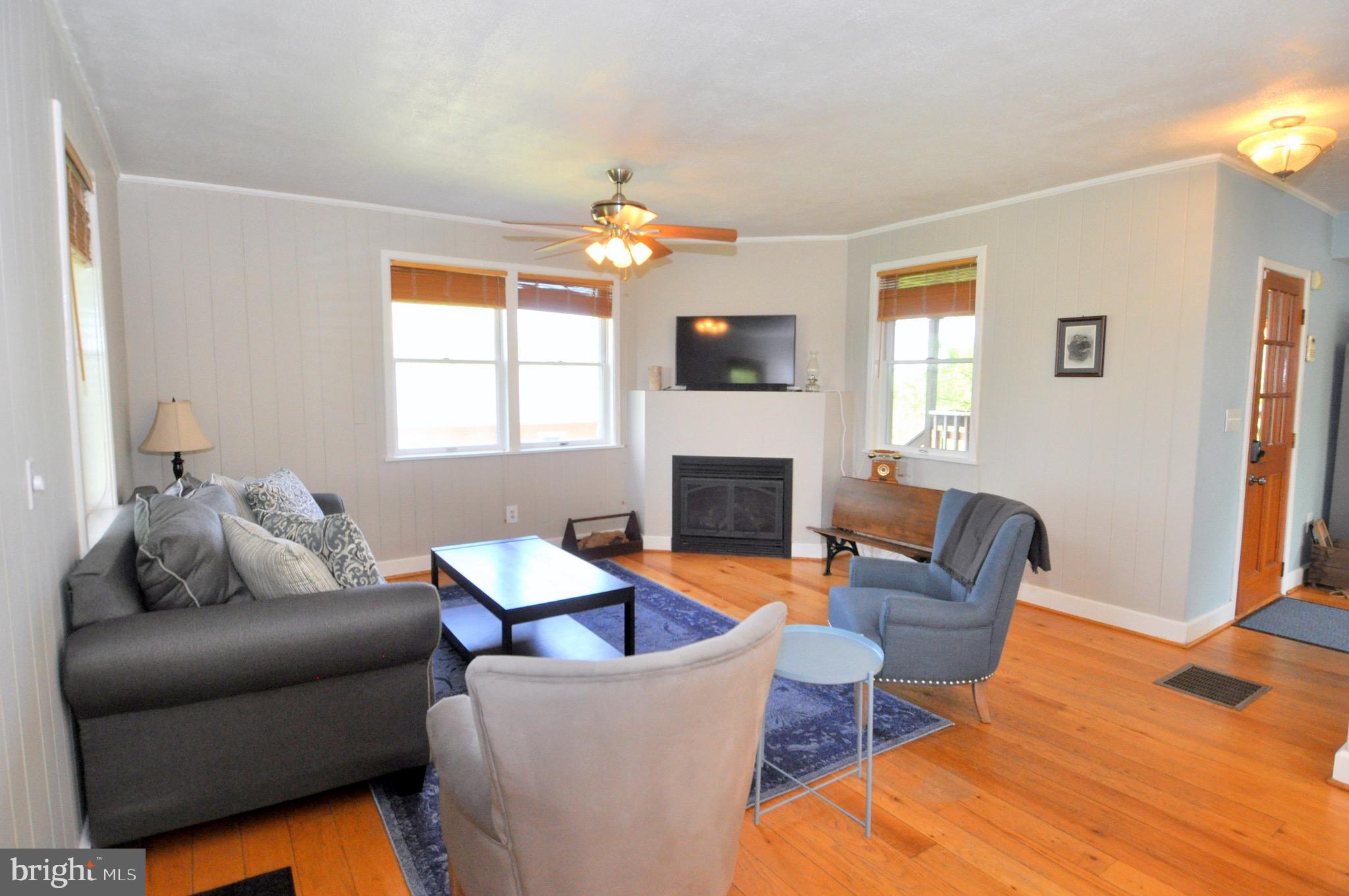 LORD FAIRFAX HEIGHTS - Residential Lease