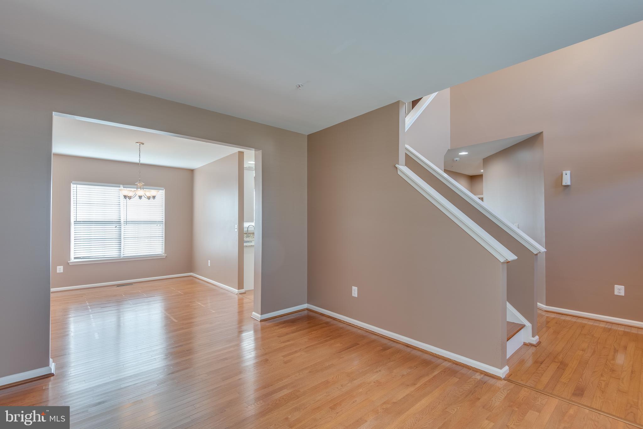 WESTBURY PUB - Residential