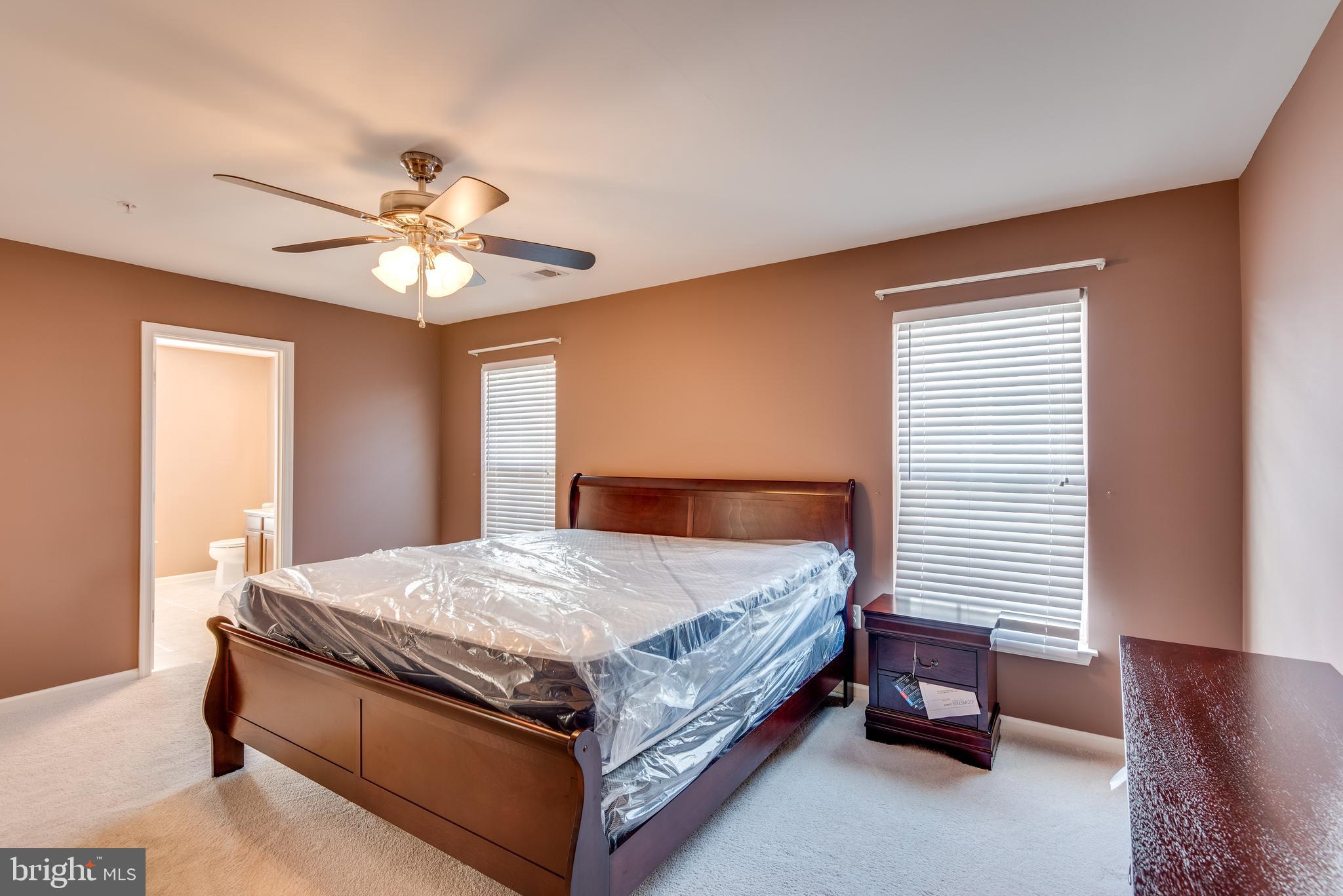 WESTBURY PUB - Residential