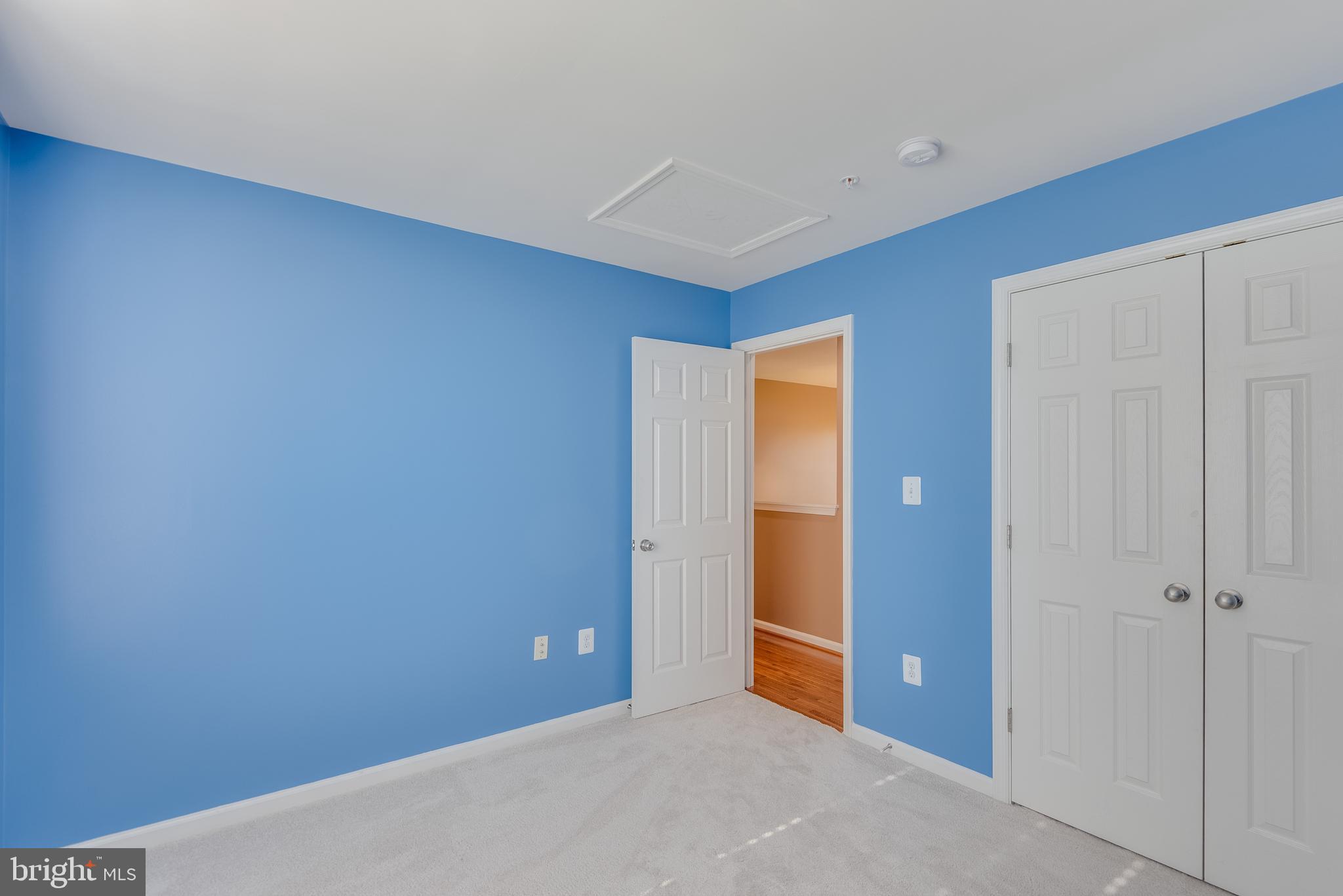 WESTBURY PUB - Residential