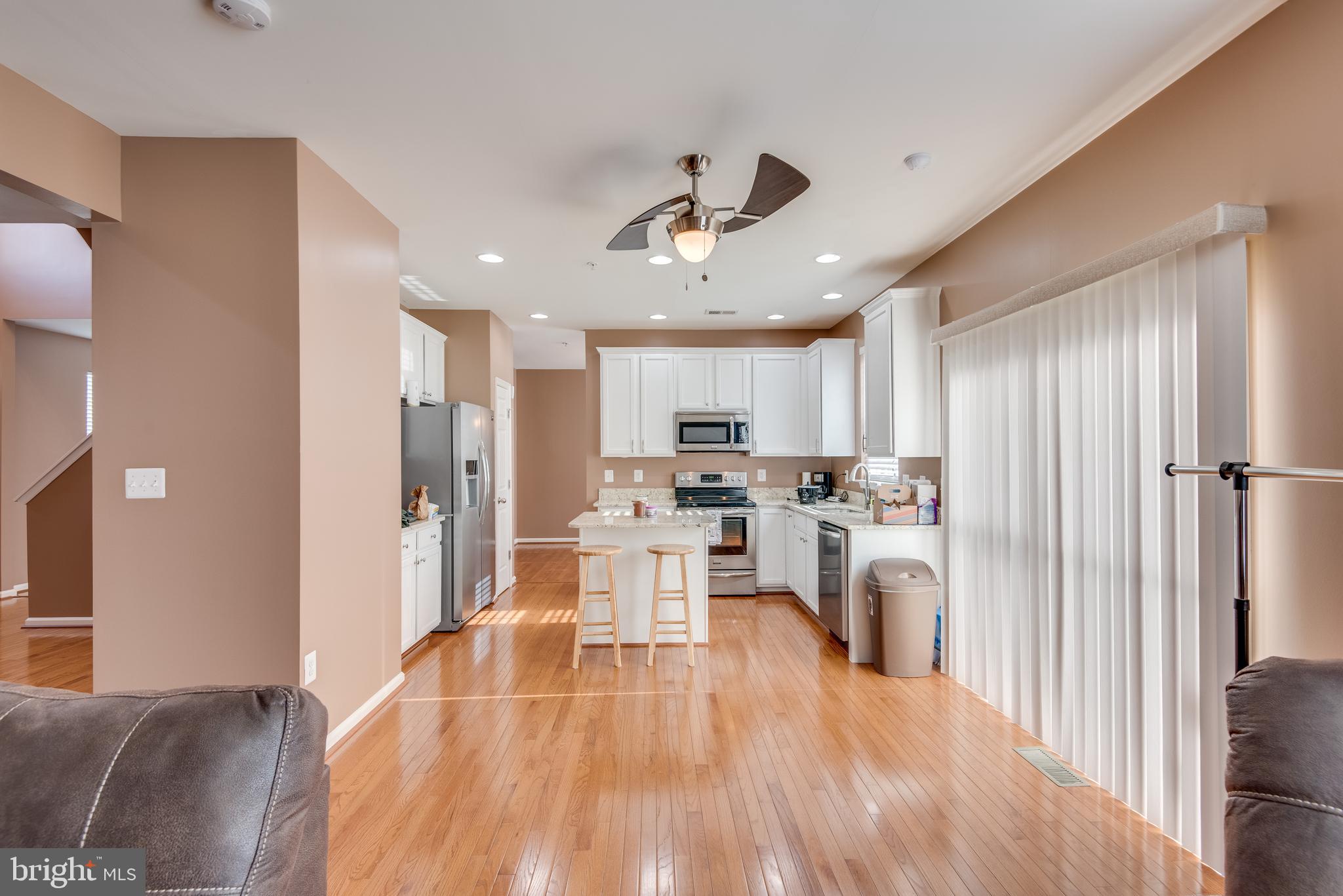 WESTBURY PUB - Residential