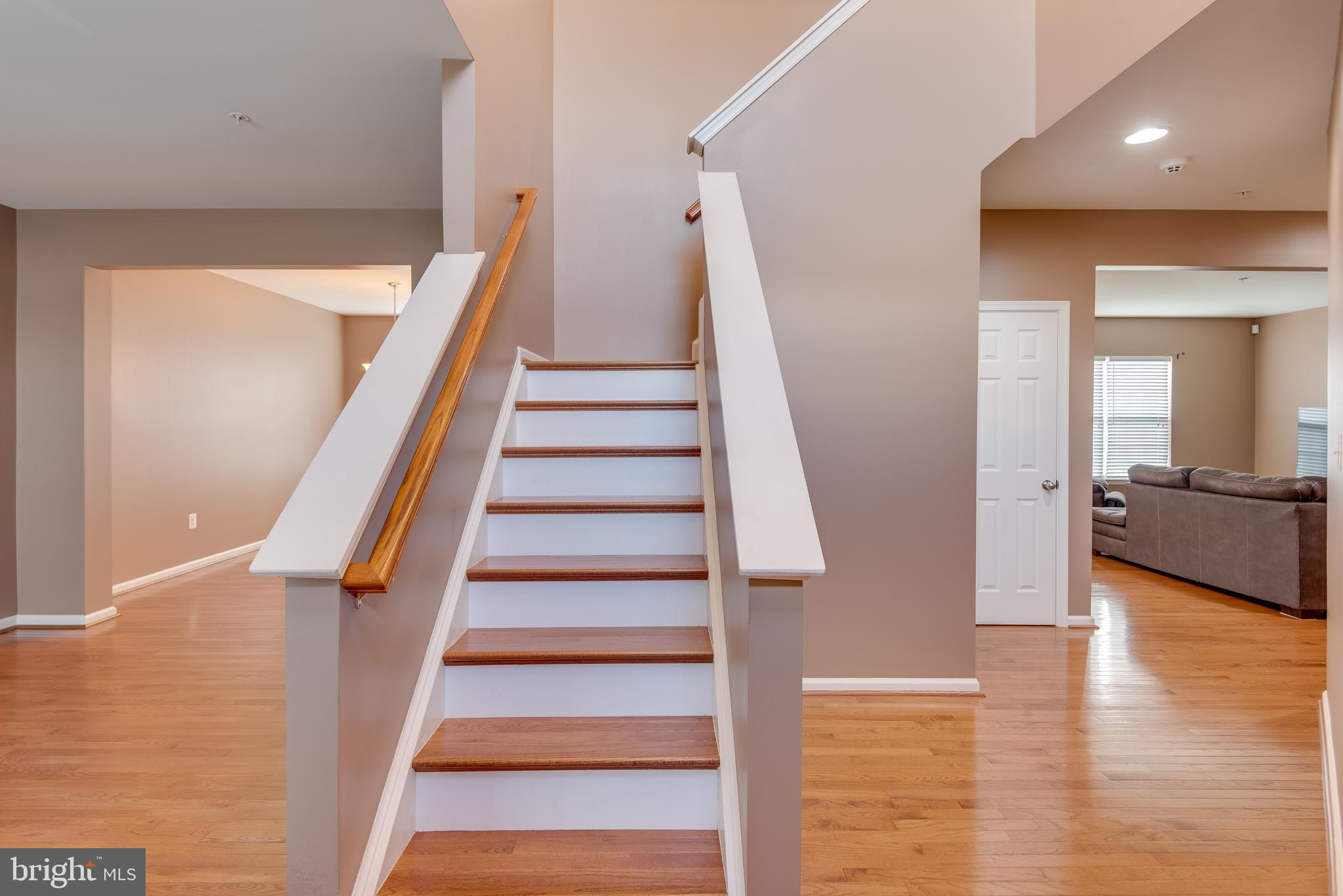 WESTBURY PUB - Residential