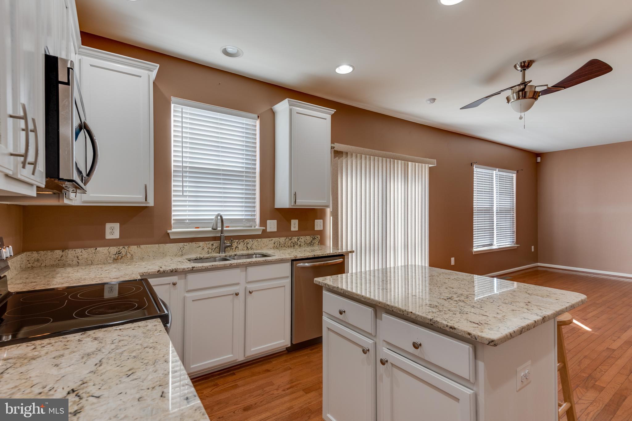 WESTBURY PUB - Residential