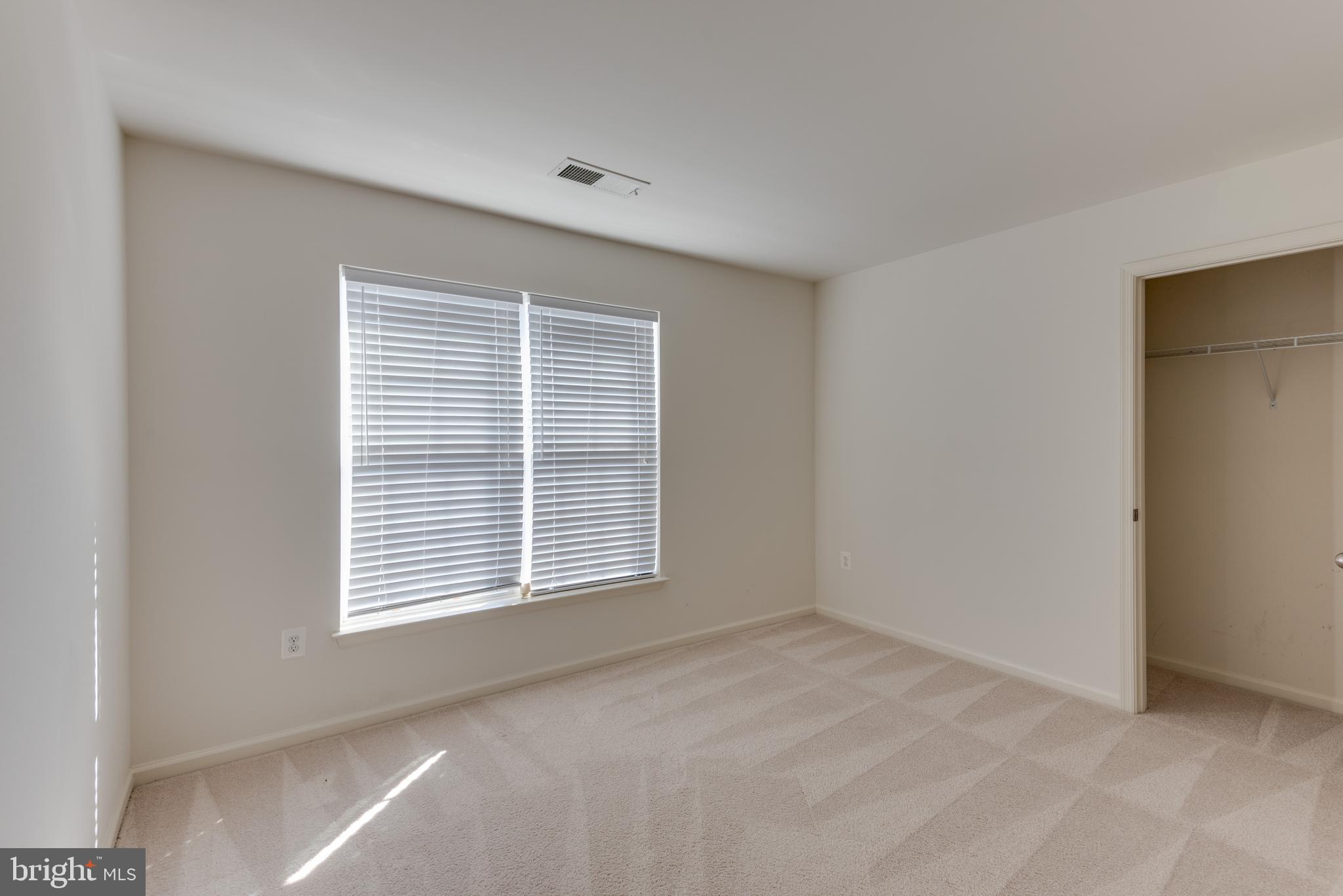 WESTBURY PUB - Residential