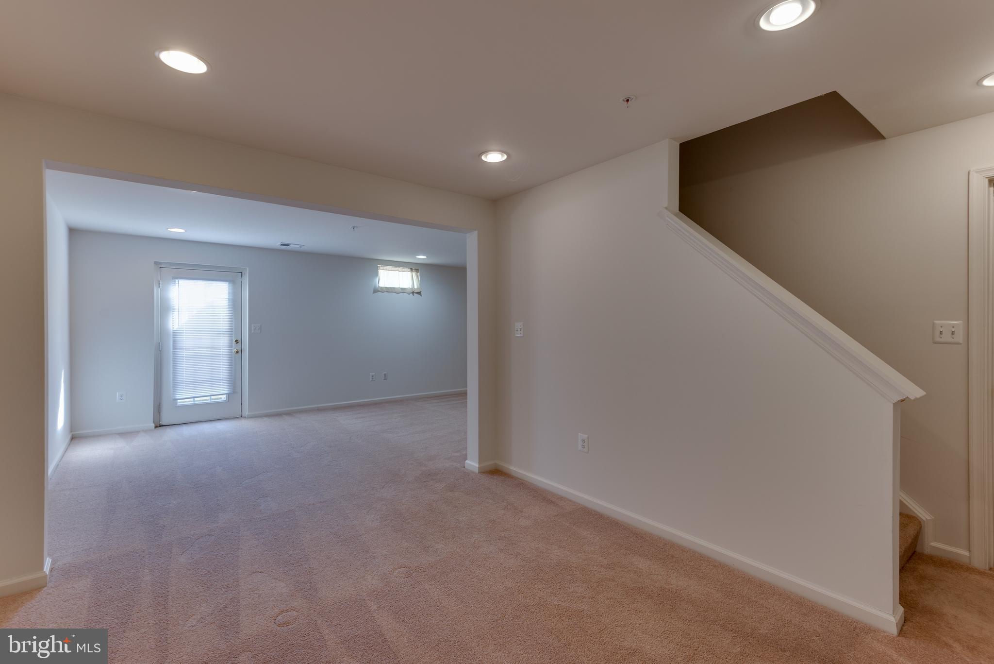 WESTBURY PUB - Residential