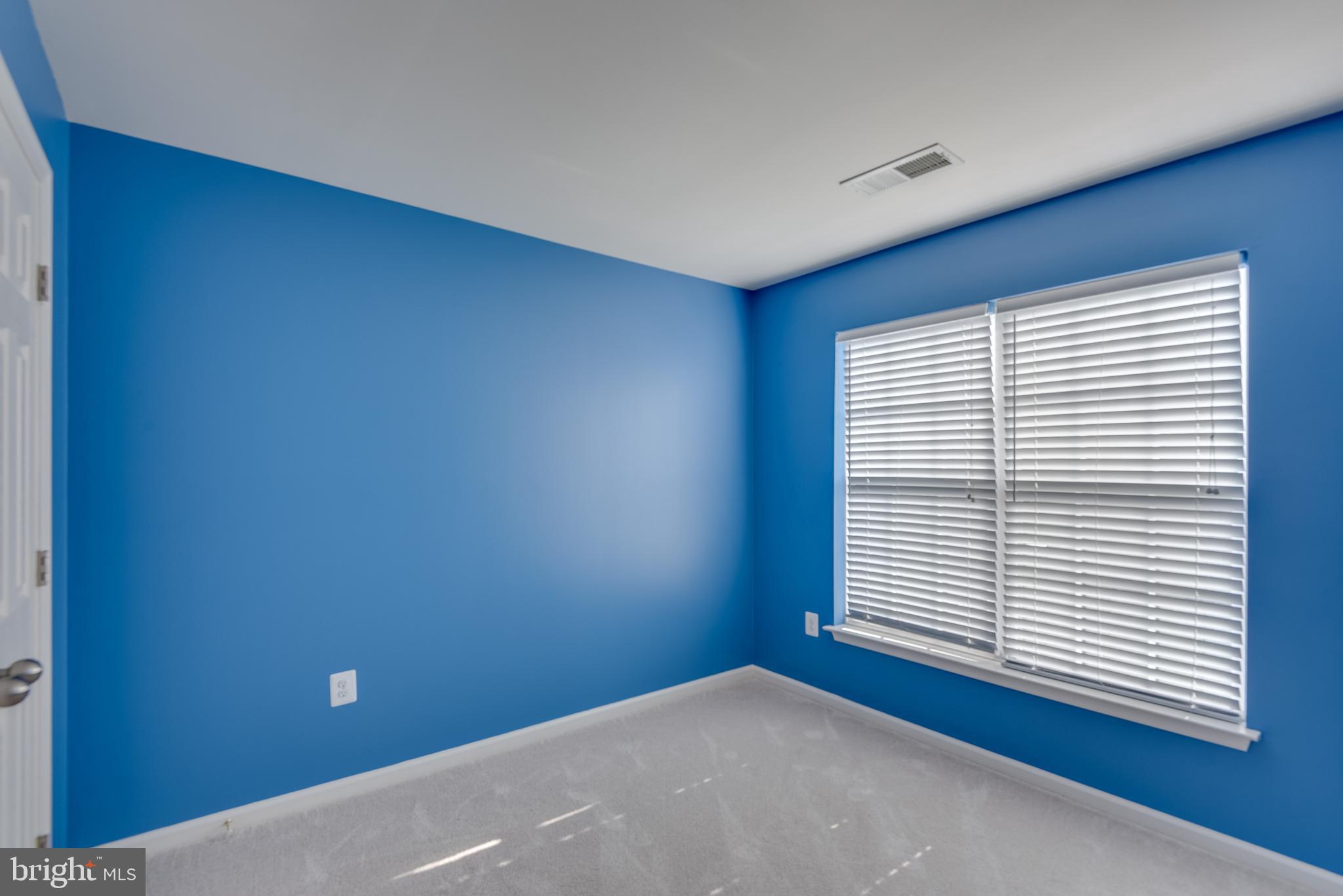 WESTBURY PUB - Residential