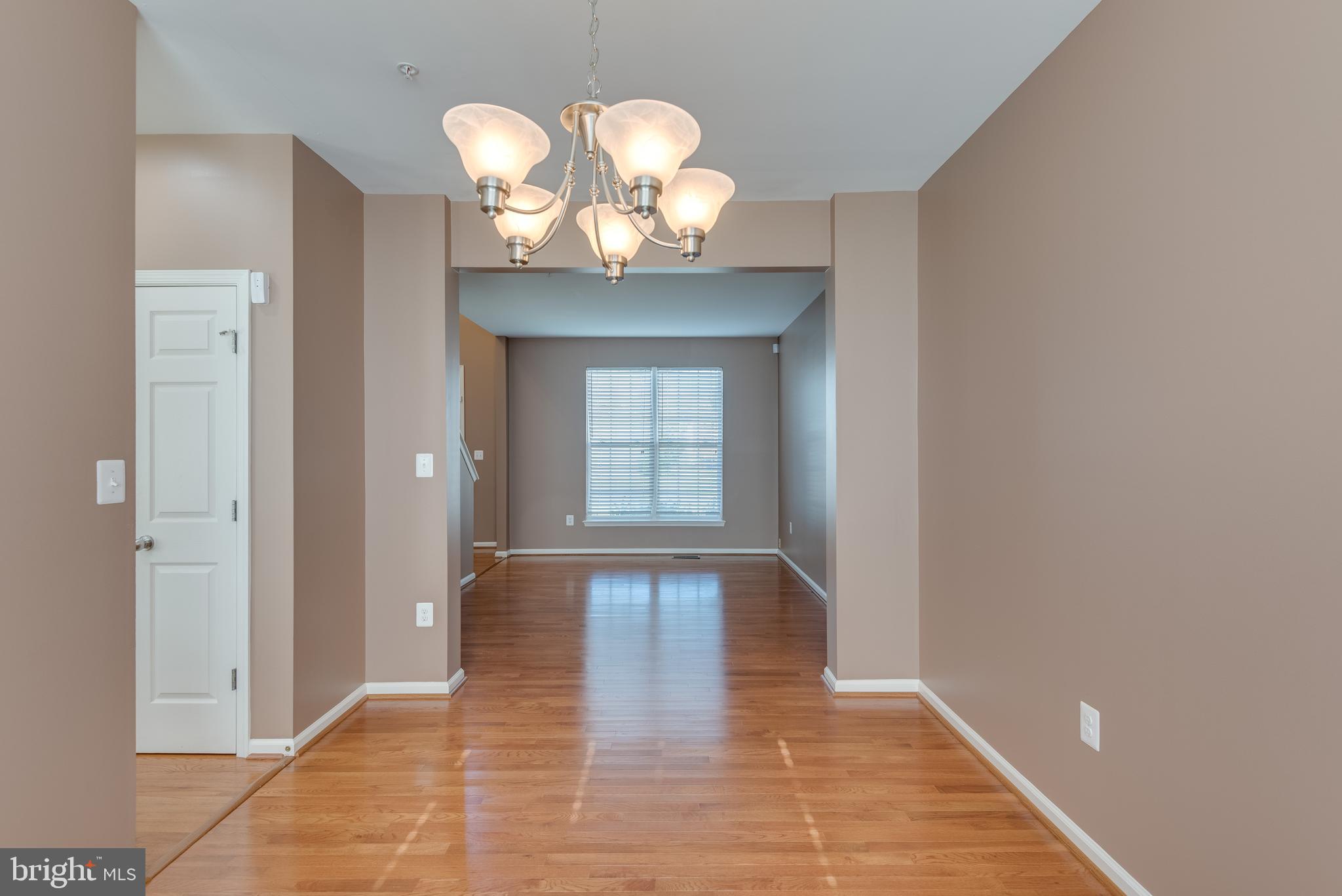 WESTBURY PUB - Residential