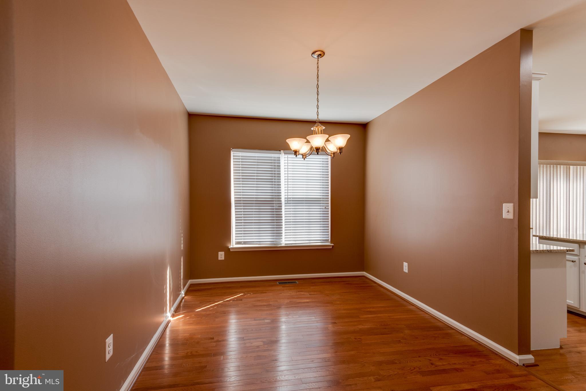 WESTBURY PUB - Residential