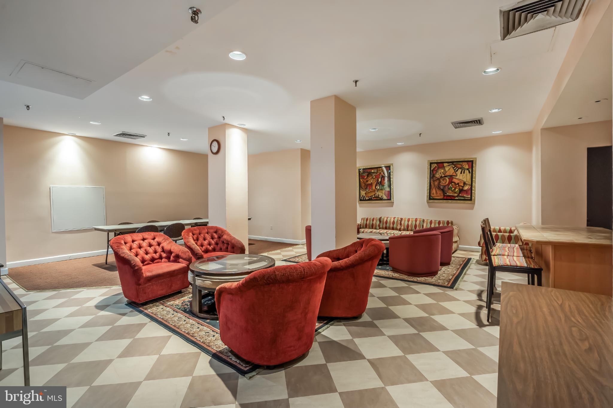 TEMPLETON OF ALEXANDRIA - Residential