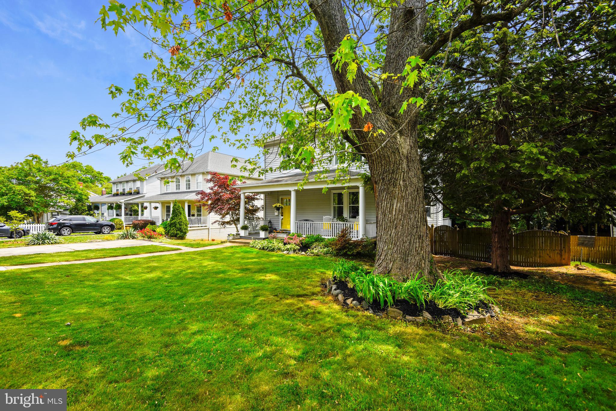 HOMEWOOD - Residential