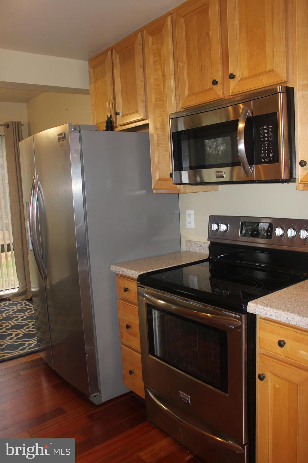 MALLARD COVE CONDOMINIUMS - Residential Lease