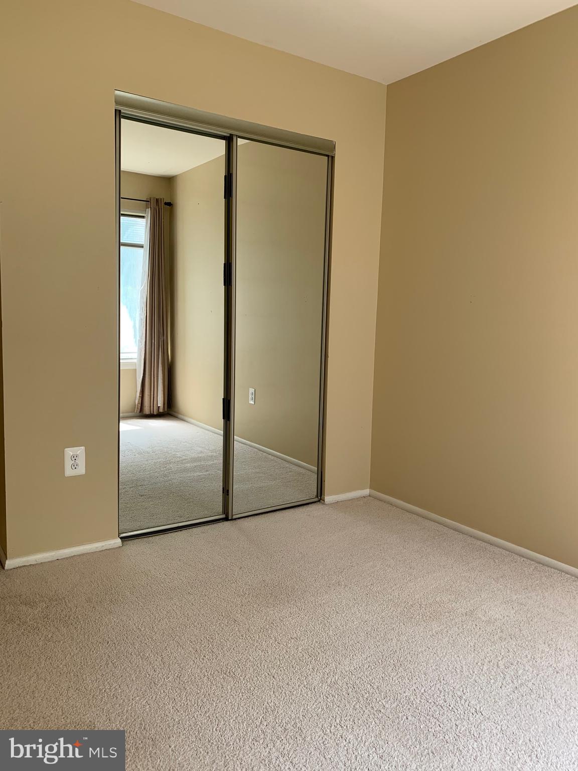 MALLARD COVE CONDOMINIUMS - Residential Lease