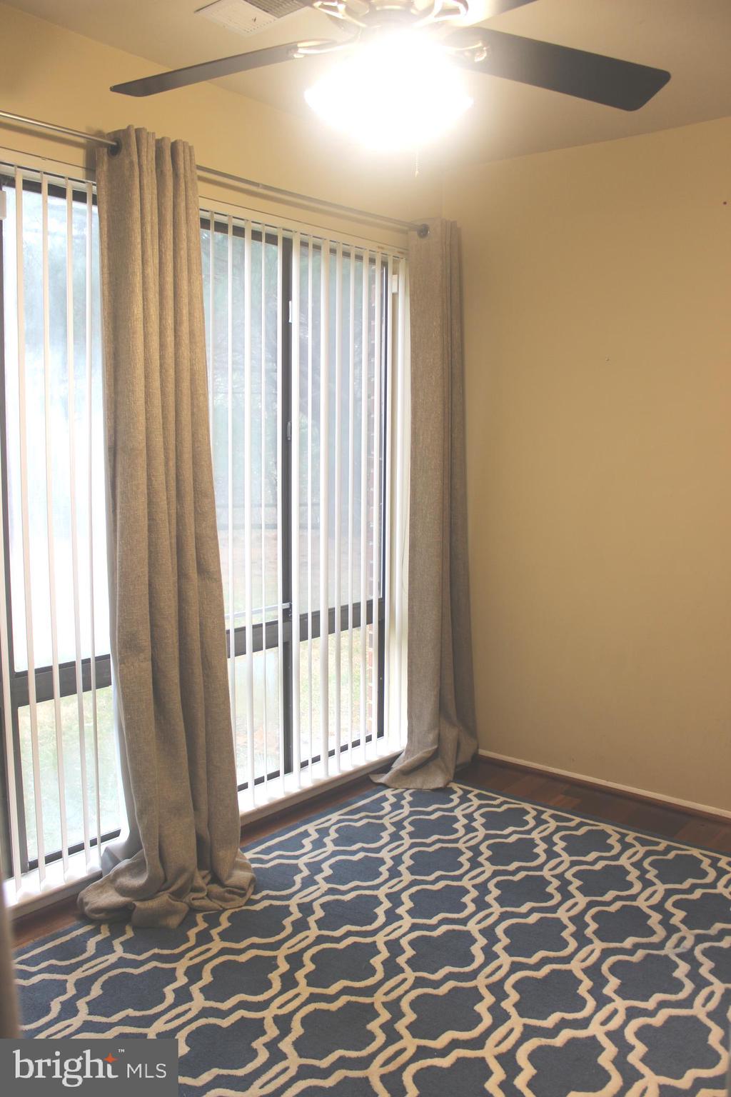 MALLARD COVE CONDOMINIUMS - Residential Lease