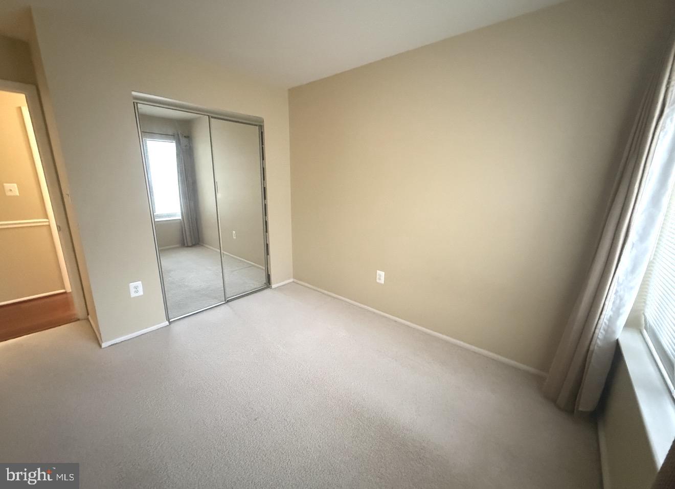 MALLARD COVE CONDOMINIUMS - Residential Lease