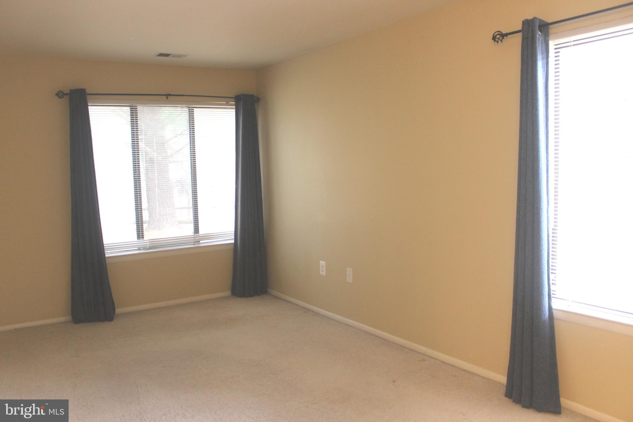 MALLARD COVE CONDOMINIUMS - Residential Lease