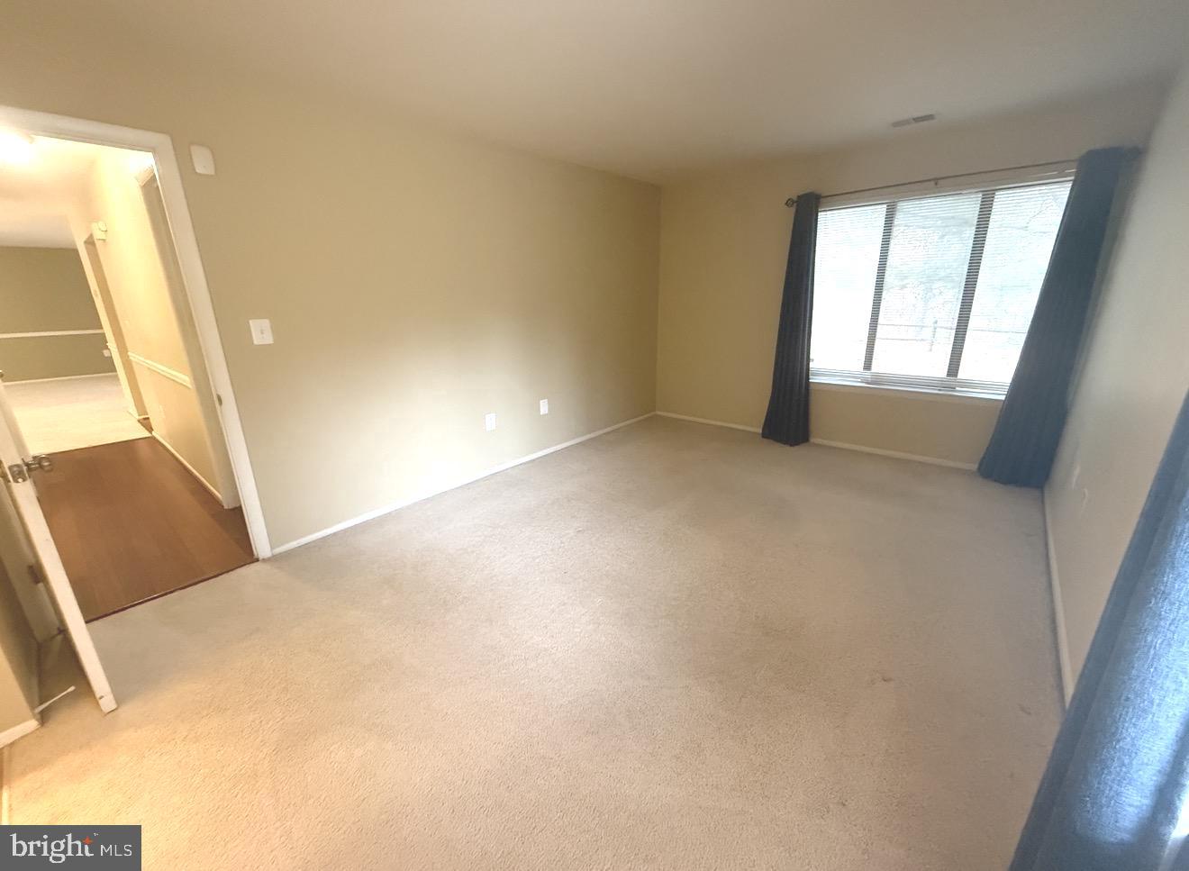 MALLARD COVE CONDOMINIUMS - Residential Lease