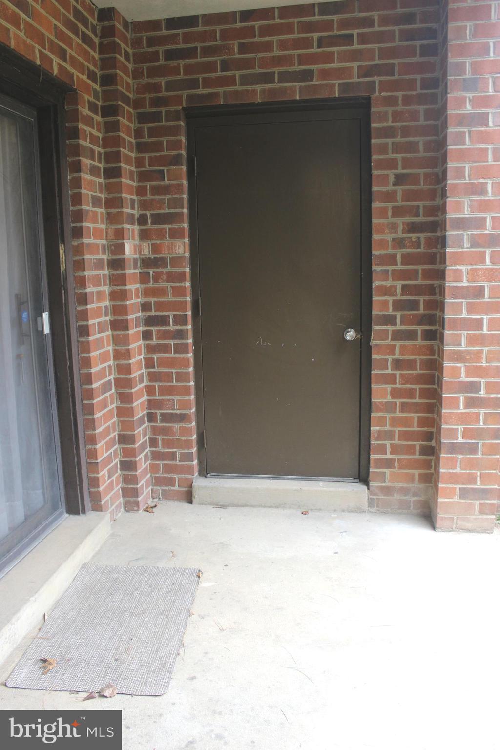 MALLARD COVE CONDOMINIUMS - Residential Lease