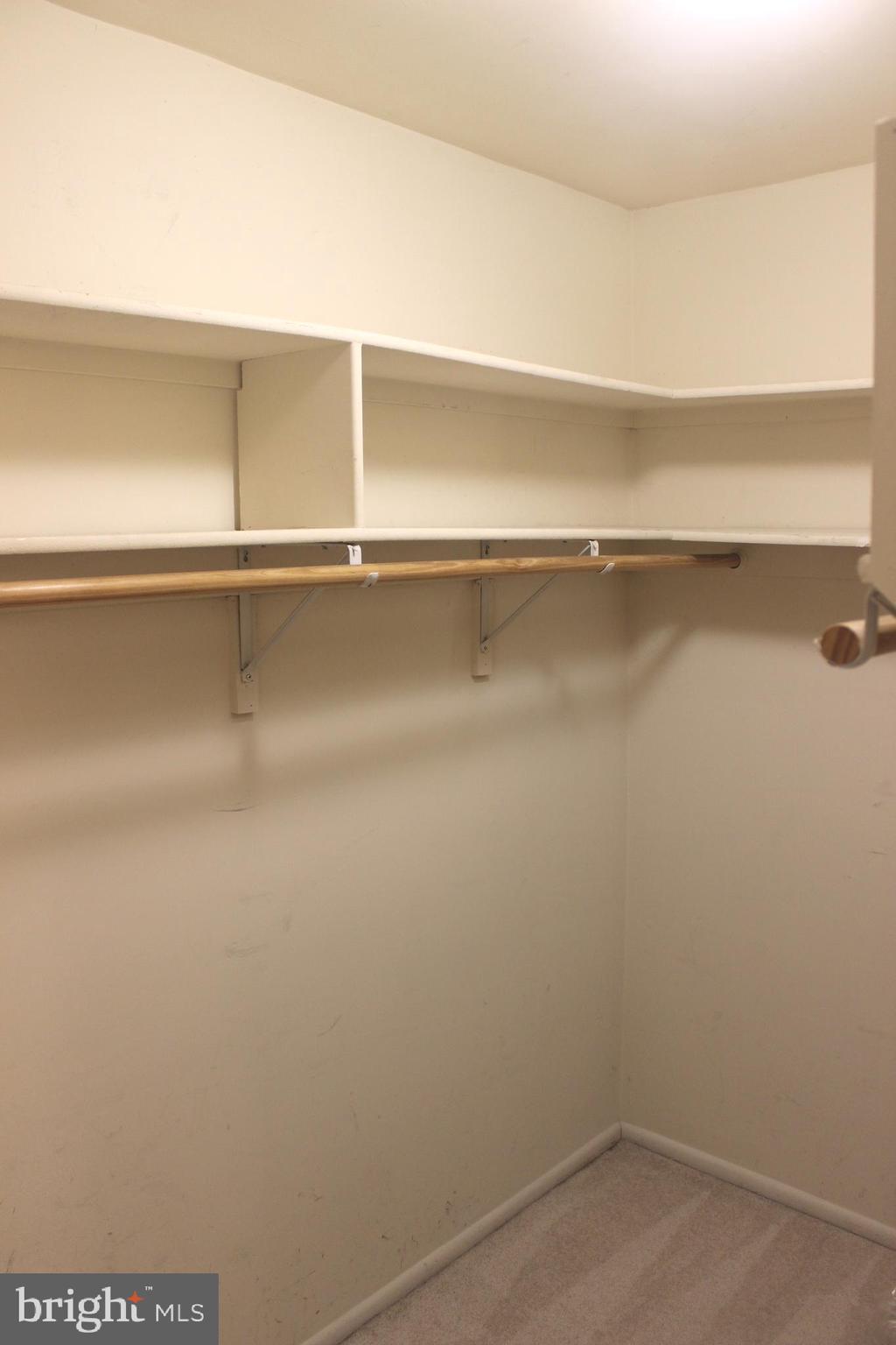 MALLARD COVE CONDOMINIUMS - Residential Lease