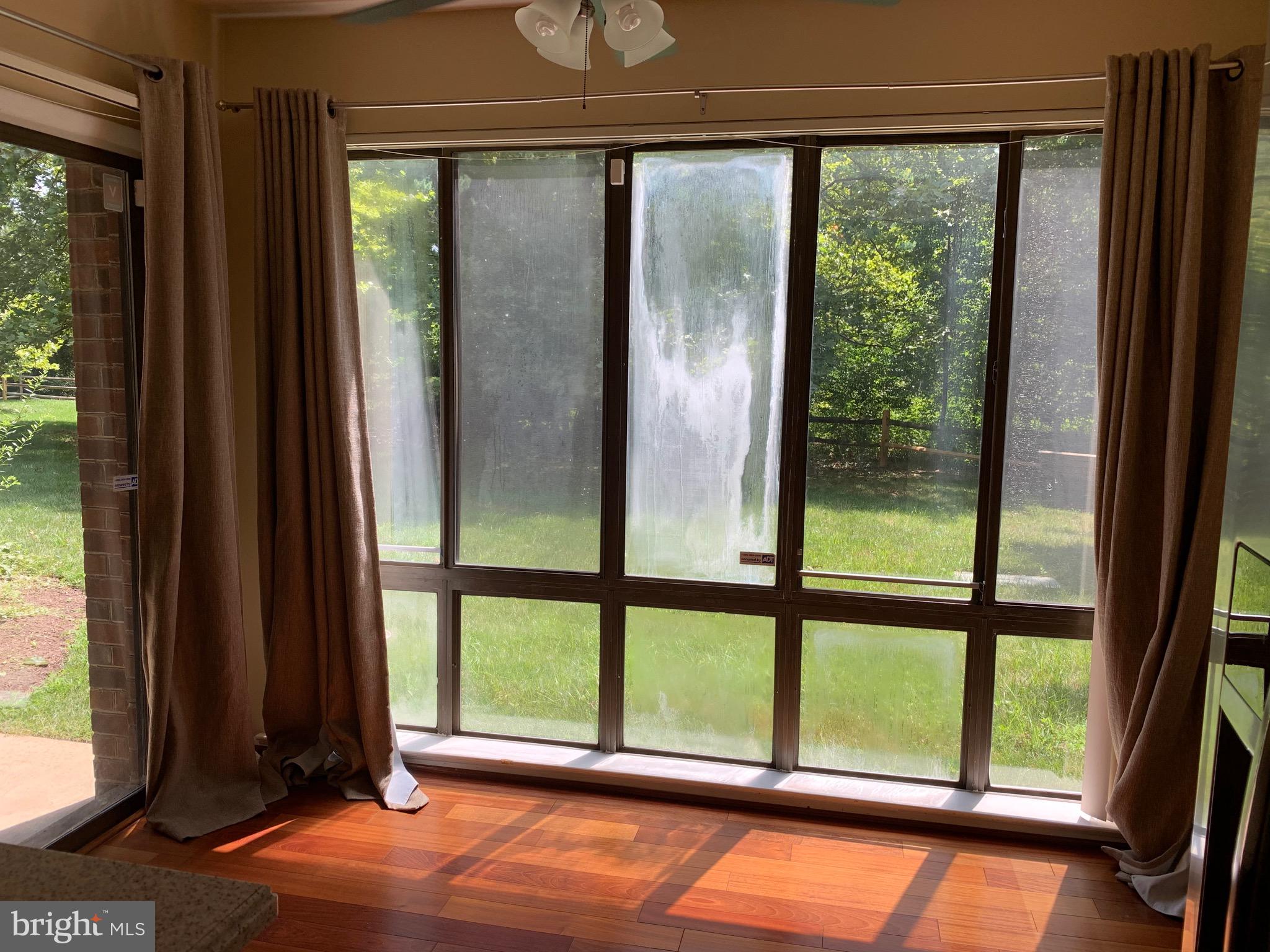 MALLARD COVE CONDOMINIUMS - Residential Lease