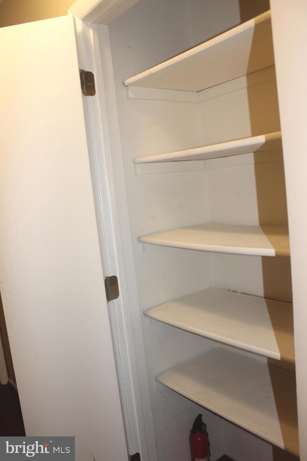 MALLARD COVE CONDOMINIUMS - Residential Lease