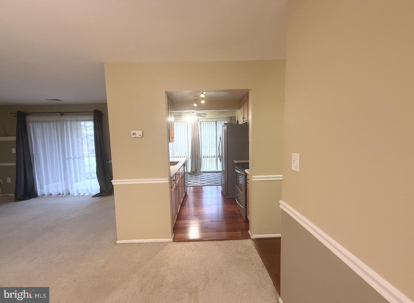 MALLARD COVE CONDOMINIUMS - Residential Lease