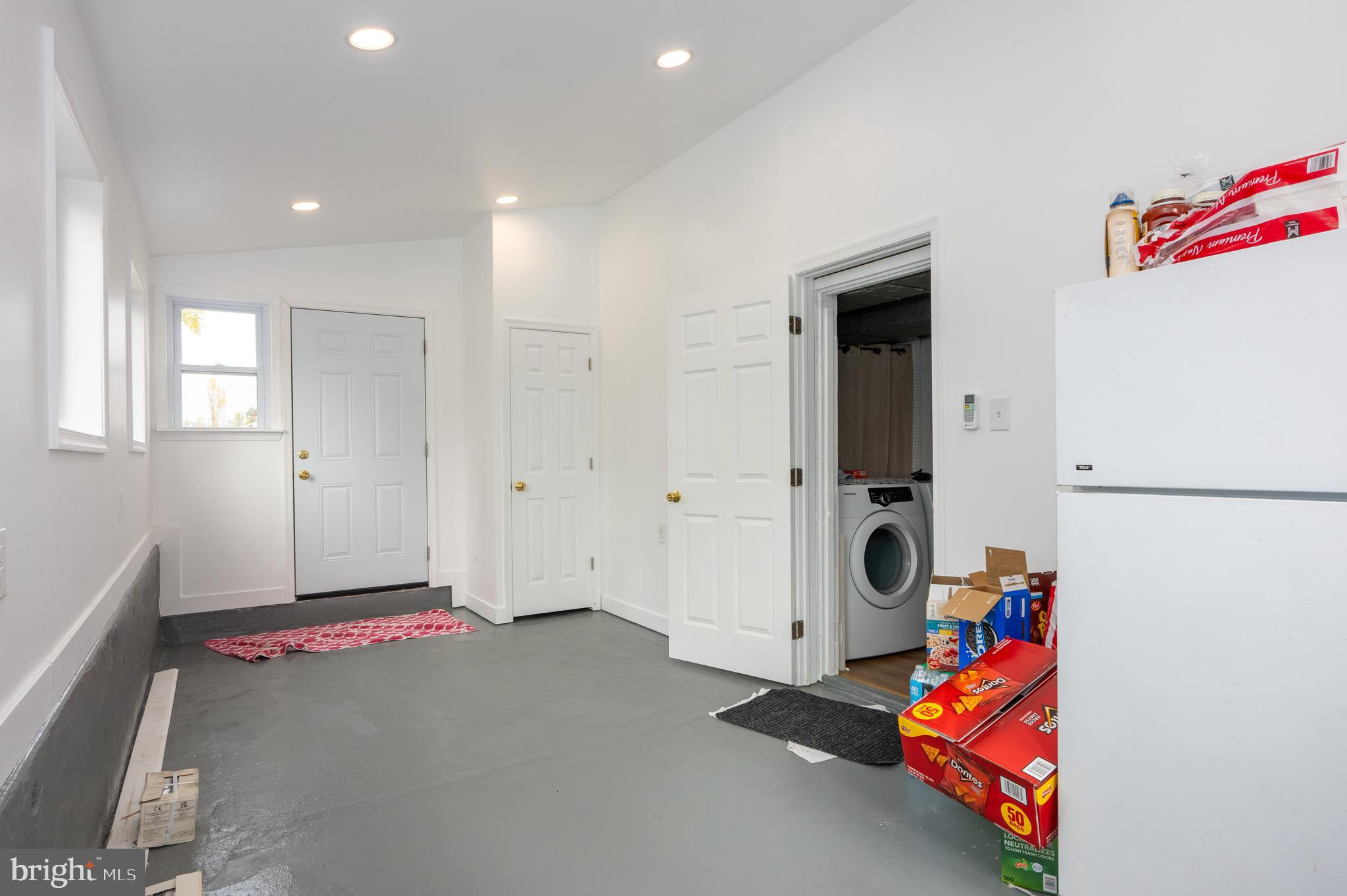 ABERDEEN HILLS - Residential