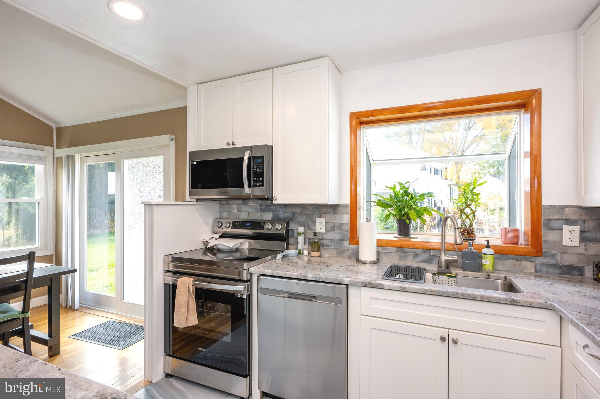 ABERDEEN HILLS - Residential