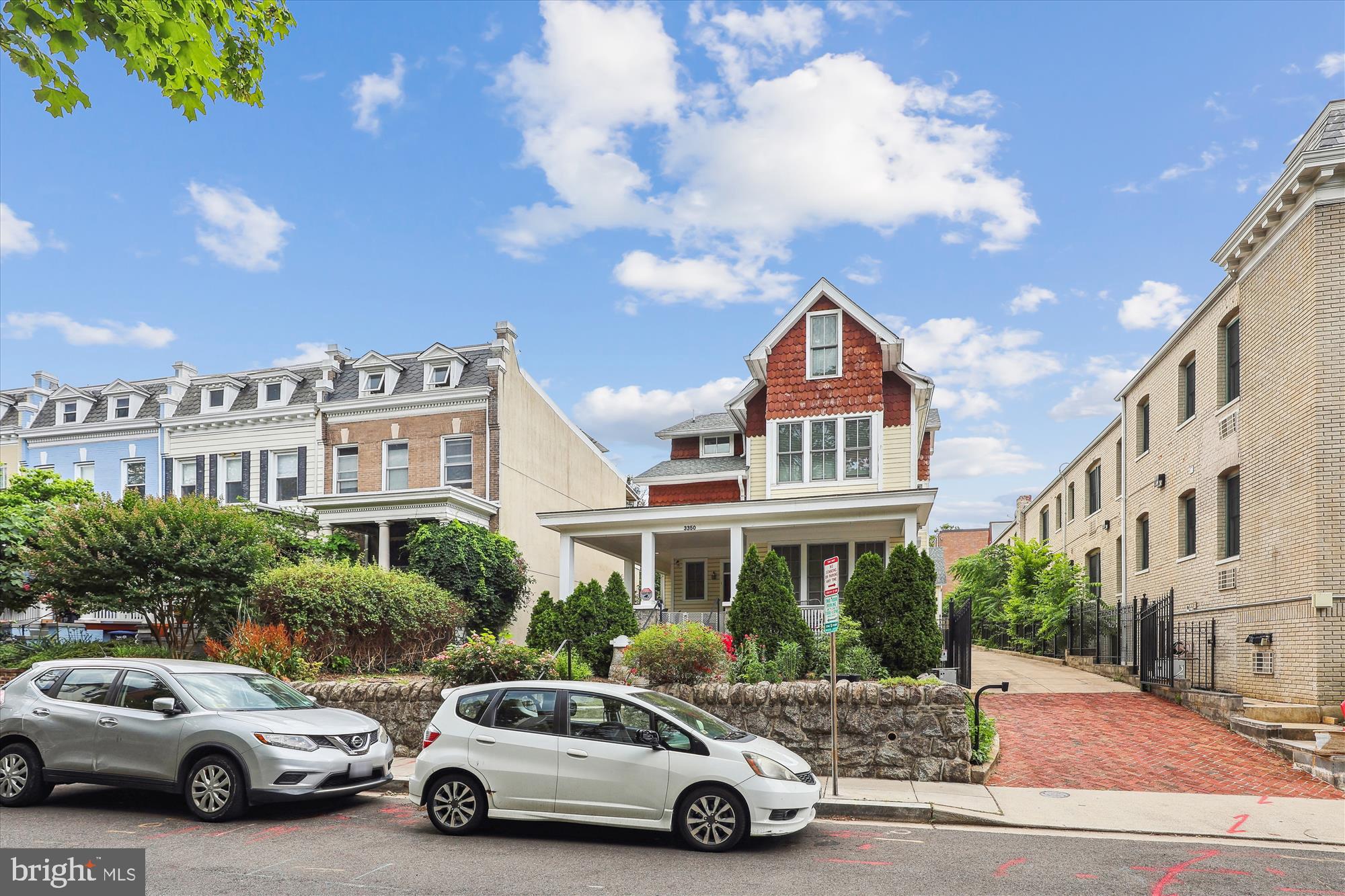 3350 17TH STREET NW T2
