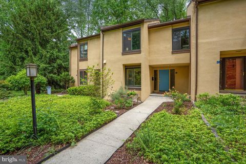 2354 SOFT WIND COURT RESTON VA 20191