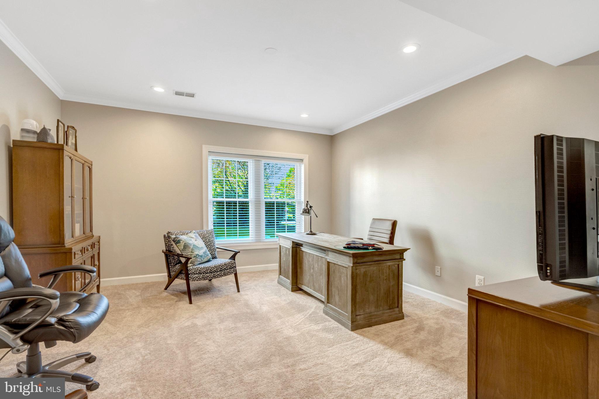 LOWES ISLAND - Residential