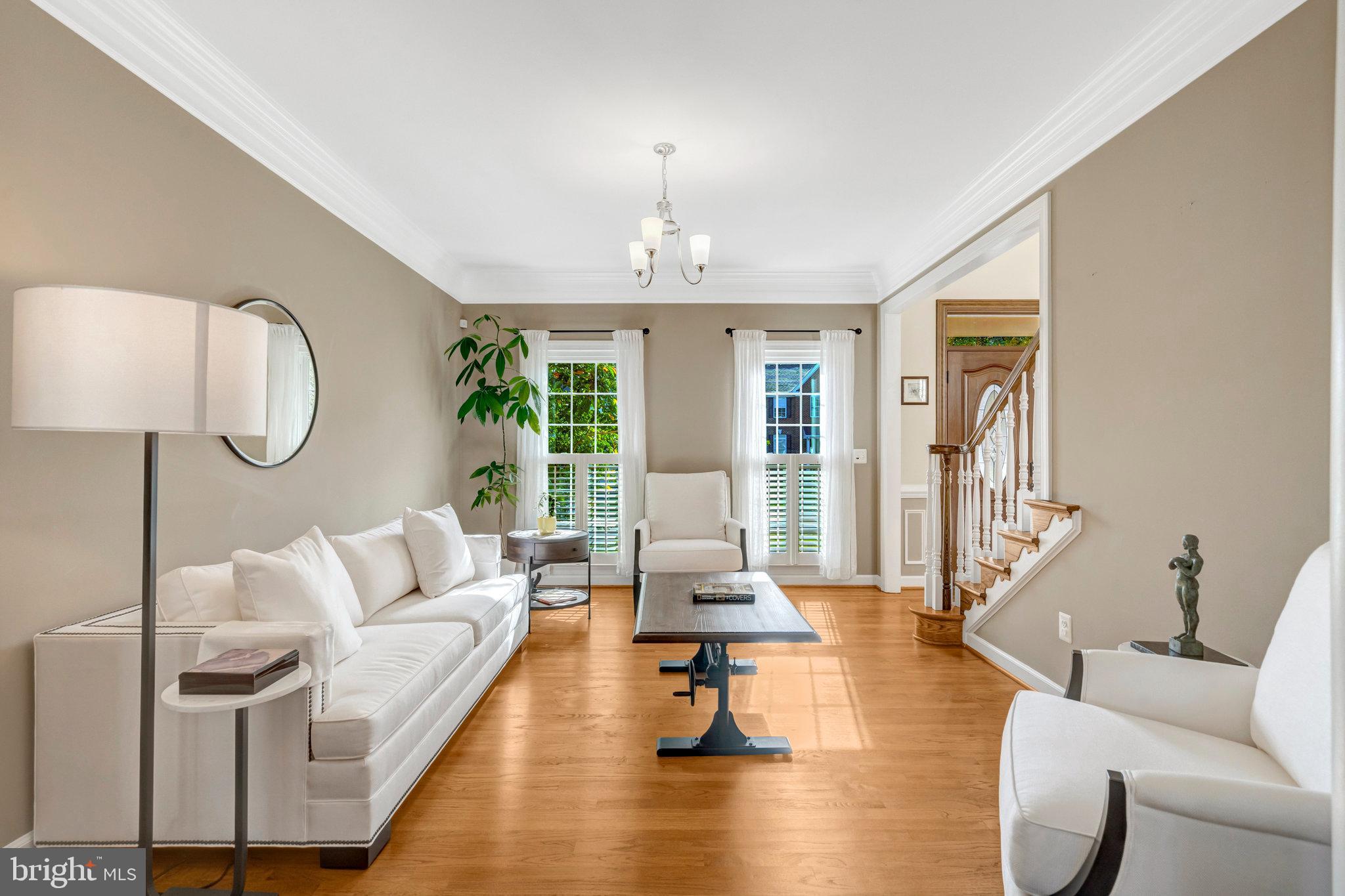 LOWES ISLAND - Residential