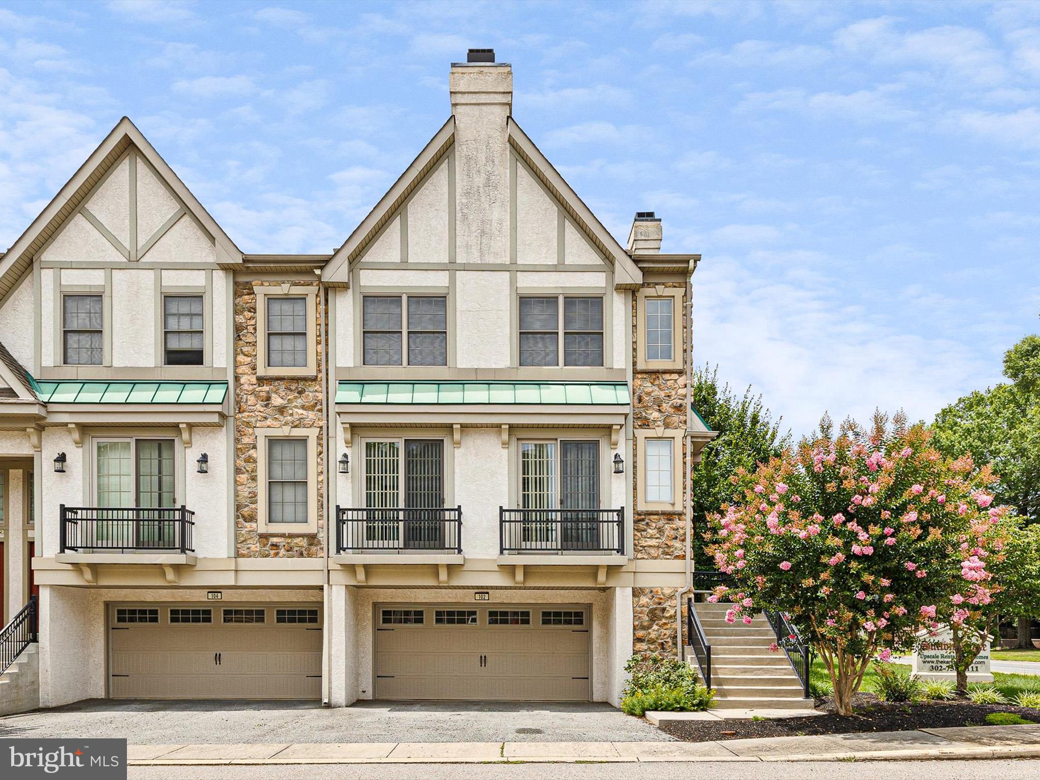 102 SUTTON WAY