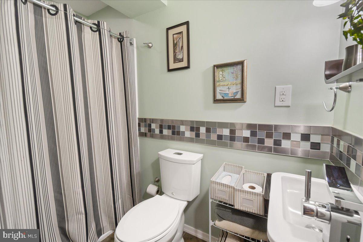 AMBER MEADOWS - Residential