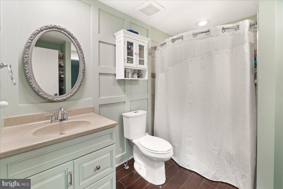 AMBER MEADOWS - Residential