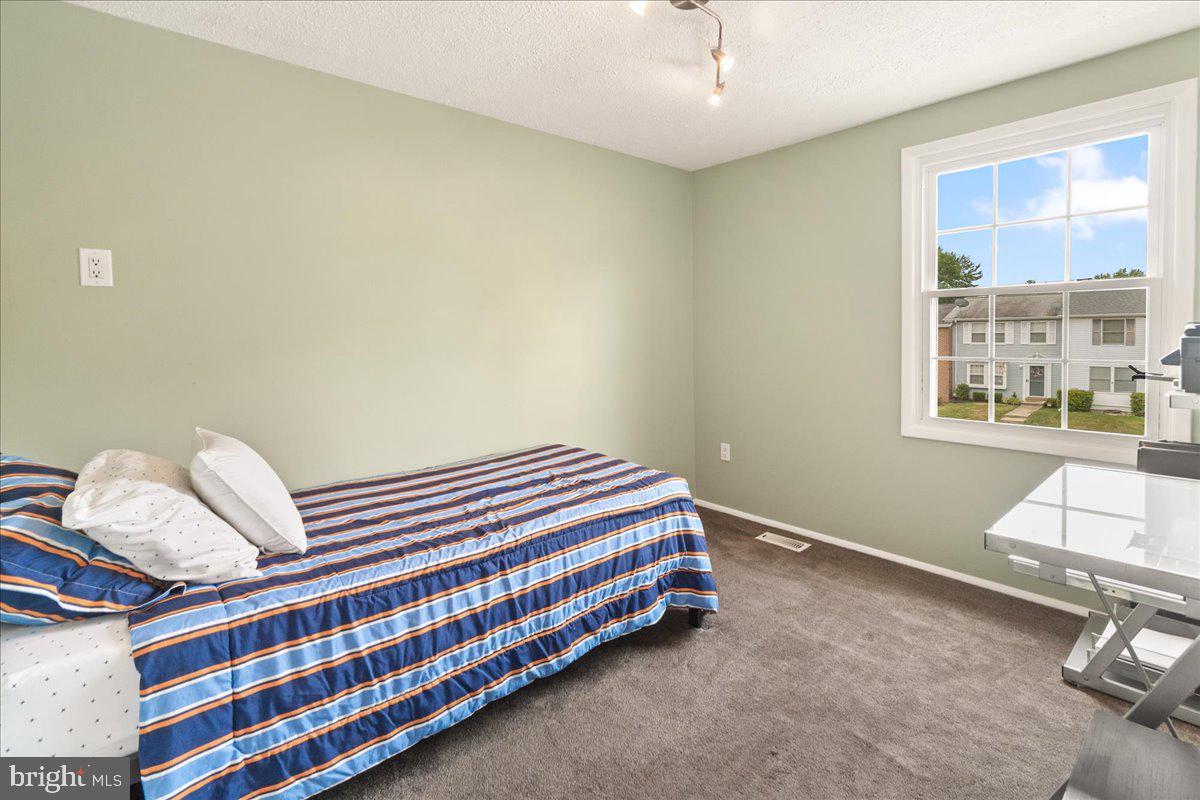 AMBER MEADOWS - Residential