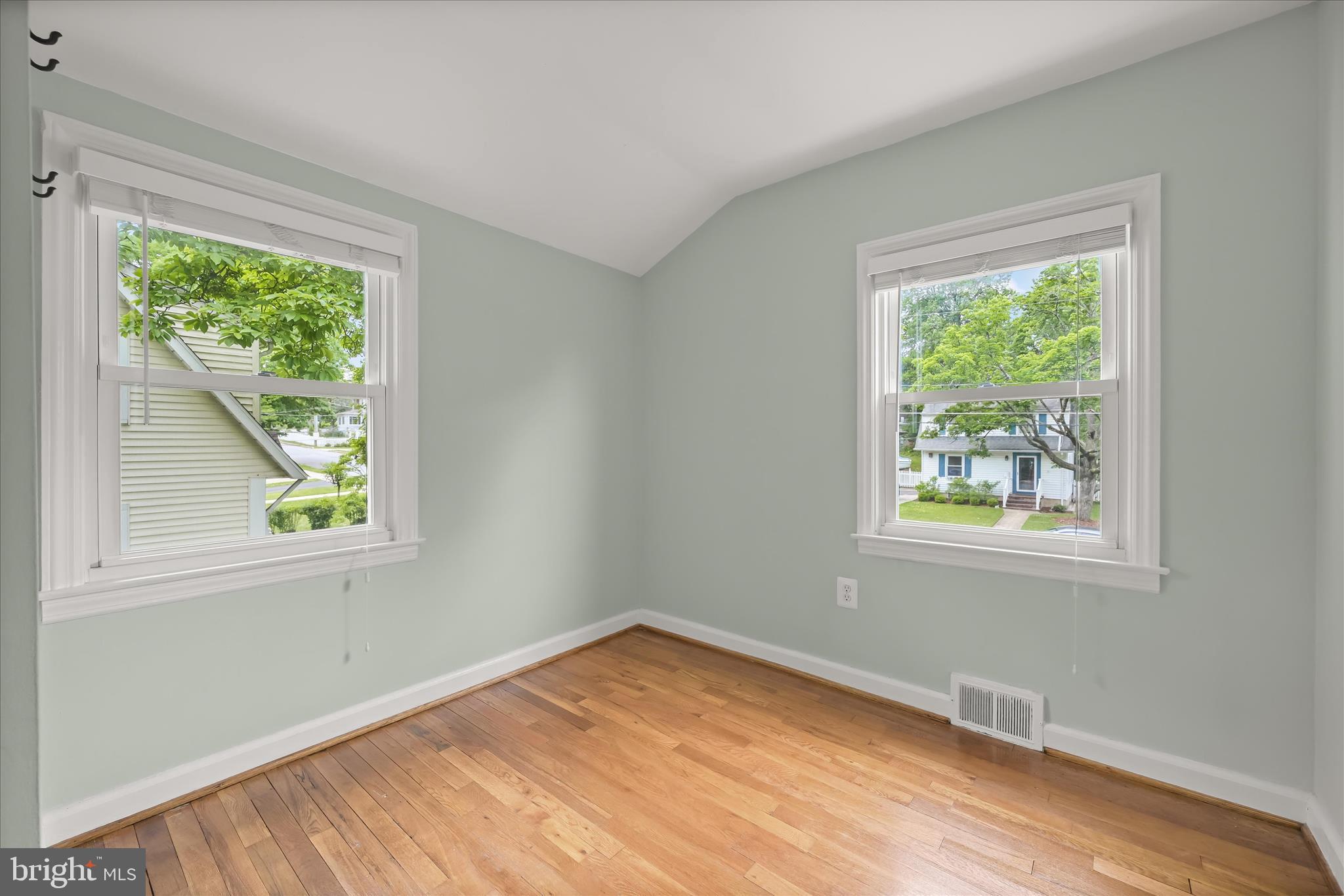 OAK FOREST - Residential