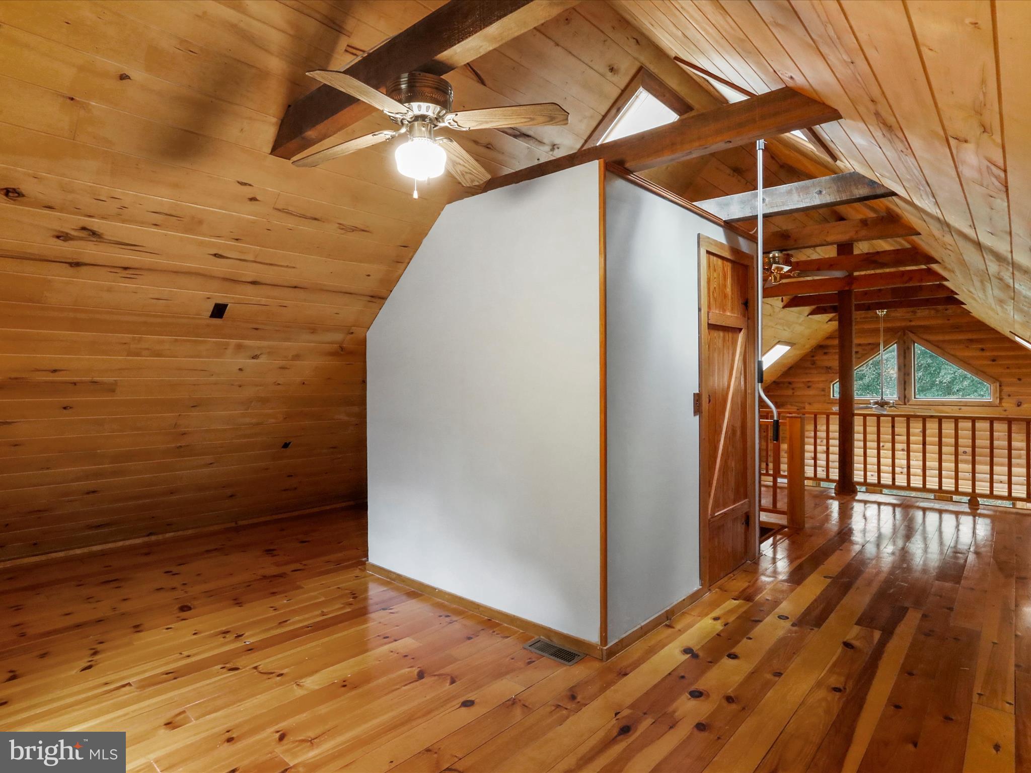 SLEEPY HILL - Residential