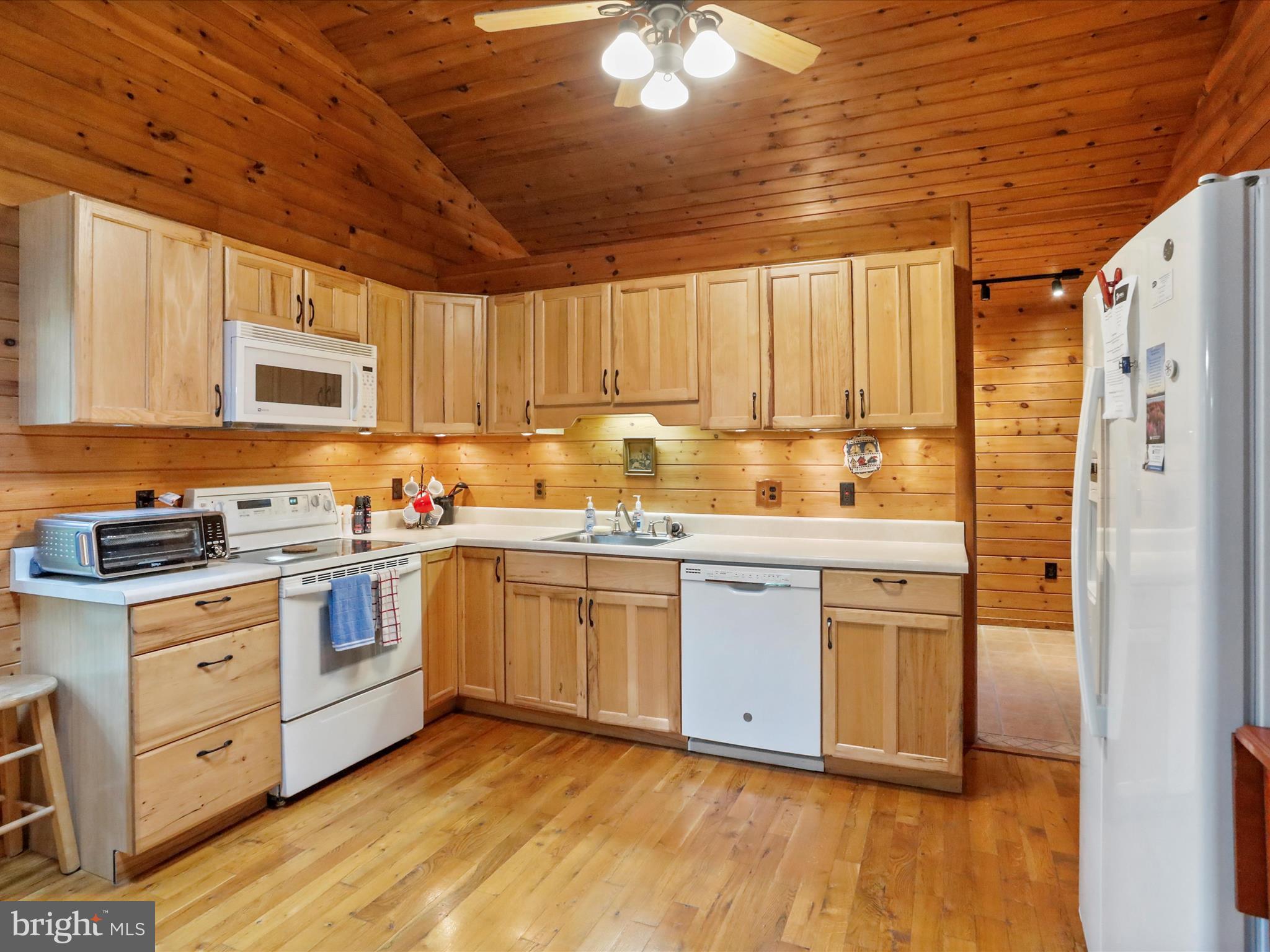 SLEEPY HILL - Residential