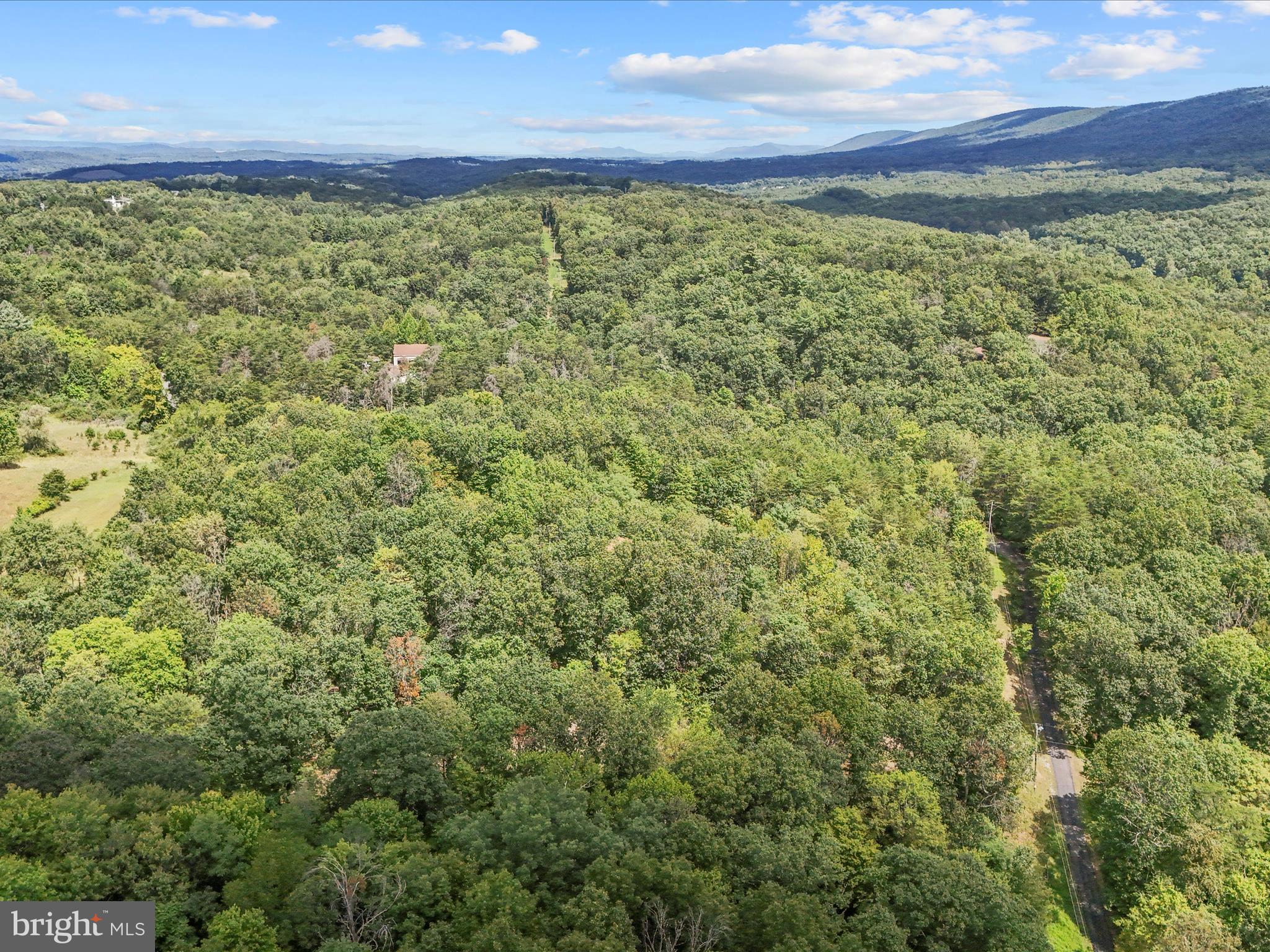 SLEEPY HILL - Residential