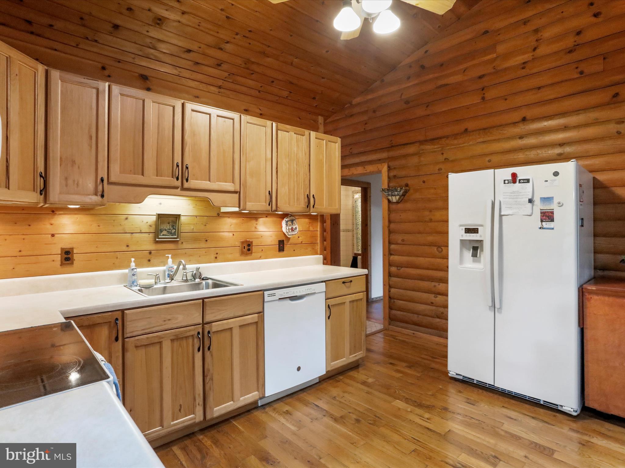 SLEEPY HILL - Residential